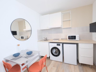 STUDIO - ST ETIENNE FAURIEL - 16,26 m2 - LOUÉ