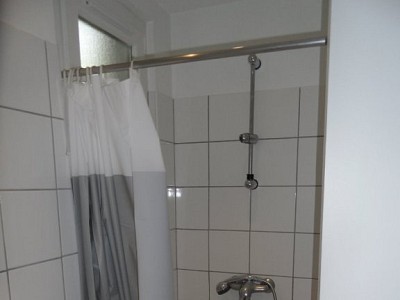 STUDIO A LOUER - ST ETIENNE FAURIEL - 30 m2 - 375€ charges comprises par mois