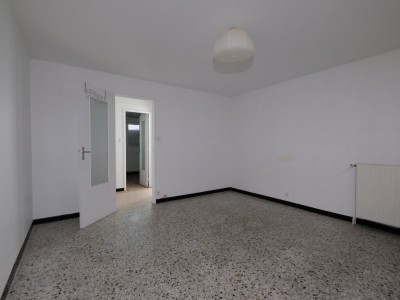STUDIO A LOUER - ST ETIENNE FAURIEL - 30 m2 - 390€ charges comprises par mois