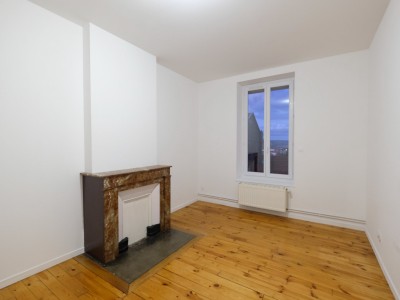 APPARTEMENT T4 A LOUER - ST ETIENNE MONTPLAISIR - 90 m2 - 680 € charges comprises par mois