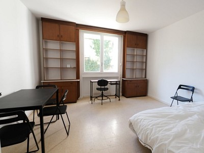 STUDIO A LOUER - ST ETIENNE PROXI.ISTP-ECOLE DES MINES - 24,23 m2 - 360 € charges comprises par mois