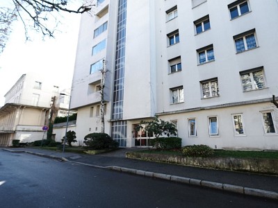 STUDIO A LOUER - ST ETIENNE PROXI.ISTP-ECOLE DES MINES - 24,23 m2 - 360 € charges comprises par mois