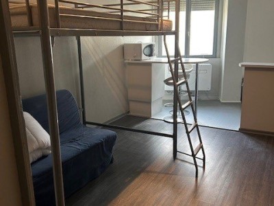 STUDIO A LOUER - ST ETIENNE BAS DE FAURIEL PROCHE VILLEBOEUF ET PLACE CHAVANELLE - 25.93 m2 - 345�&euro; charges comprises par mois