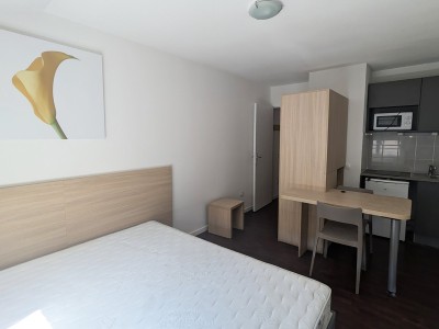 STUDIO A VENDRE - ST ETIENNE CENTRE VILLE - 19.48 m2 - 59000€