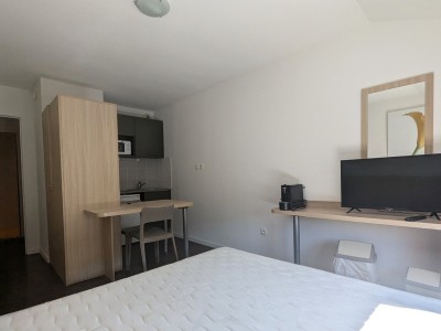 STUDIO A VENDRE - ST ETIENNE CENTRE VILLE - 19.48 m2 - 59000€