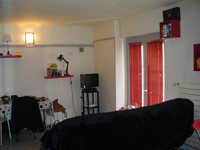 STUDIO - ST ETIENNE FACULTE / CENTRE DEUX - 22 m2 - VENDU