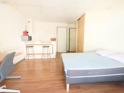 STUDIO A VENDRE - ST ETIENNE MONTAUD - 23.2 m2 - 45000 €
