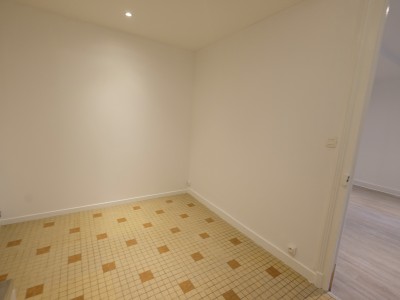 APPARTEMENT T1 A LOUER - ST ETIENNE BELLEVUE - 30 m2 - 356 € charges comprises par mois