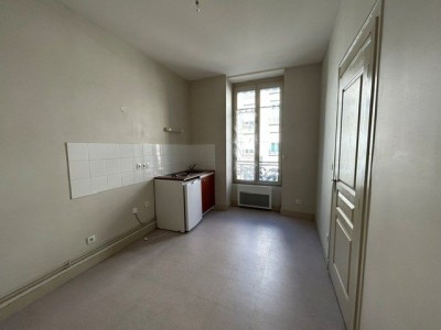 APPARTEMENT T1 A LOUER - ST ETIENNE CARNOT - 29.42 m2 - 345 € charges comprises par mois