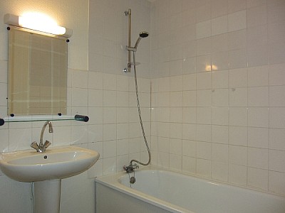 APPARTEMENT T1 A LOUER - ST ETIENNE CENTRE VILLE - 32.09 m2 - 355€ charges comprises par mois