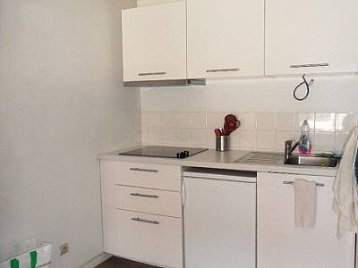 APPARTEMENT T1 A LOUER - ST ETIENNE CENTRE VILLE - 31,48 m2 - 350 € charges comprises par mois