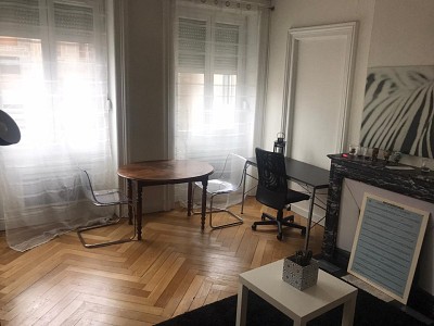 APPARTEMENT T1 A LOUER - ST ETIENNE CENTRE VILLE - 34.18 m2 - 380 € charges comprises par mois