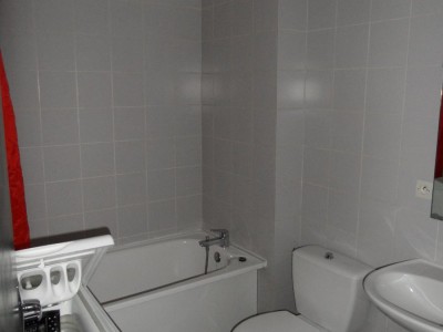 APPARTEMENT T1 A LOUER - ST ETIENNE CENTRE VILLE - 31.04 m2 - 365 € charges comprises par mois