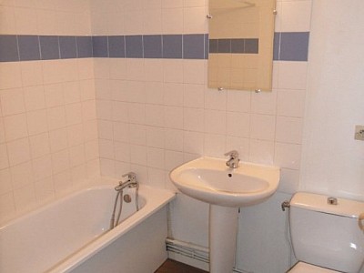 APPARTEMENT T1 A LOUER - ST ETIENNE CENTRE VILLE - 33,48 m2 - 360 € charges comprises par mois