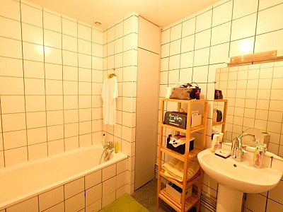 APPARTEMENT T1 A LOUER - ST ETIENNE CENTRE VILLE - 41 m2 - 370 € charges comprises par mois