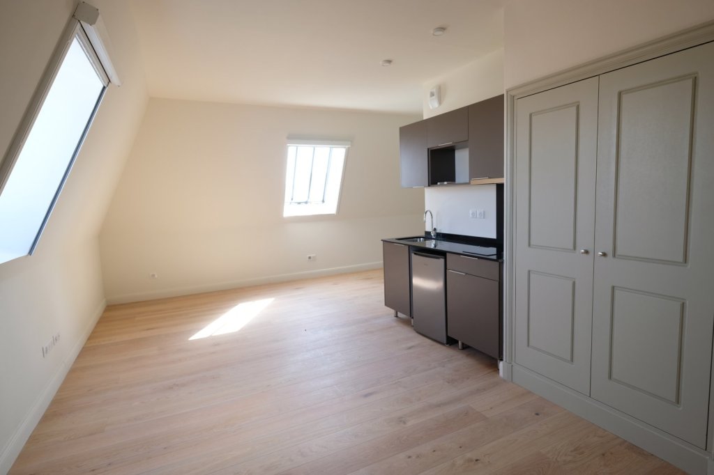 APPARTEMENT T1 A LOUER - ST ETIENNE CENTRE VILLE - 35.55 m2 - 385�&euro; charges comprises par mois