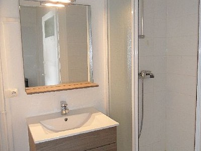 APPARTEMENT T1 A LOUER - ST ETIENNE CENTRE VILLE - 32.93 m2 - 350€ charges comprises par mois