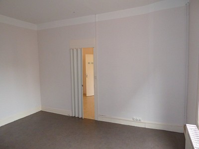 APPARTEMENT T1 A LOUER - ST ETIENNE FACULTE / CENTRE DEUX - 36,4 m2 - 300 € charges comprises par mois
