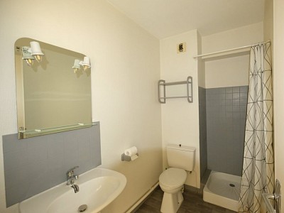 APPARTEMENT T1 A LOUER - ST ETIENNE FACULTE / CENTRE DEUX - 23,6 m2 - 330 € charges comprises par mois
