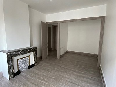 APPARTEMENT T1 A LOUER - ST ETIENNE FACULTE / CENTRE DEUX - 39.83 m2 - 399 € charges comprises par mois