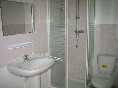APPARTEMENT T1 A LOUER - ST ETIENNE FAURIEL - 23,34 m2 - 340 € charges comprises par mois
