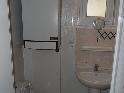 APPARTEMENT T1 A LOUER - ST ETIENNE FAURIEL - 16.07 m2 - 290 &euro; charges comprises par mois