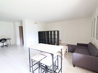 APPARTEMENT T1 A LOUER - ST ETIENNE FAURIEL - 44.25 m2 - 570€ charges comprises par mois