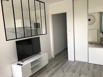 APPARTEMENT T1 A LOUER - ST ETIENNE FAURIEL - 31.65 m2 - 510€ charges comprises par mois