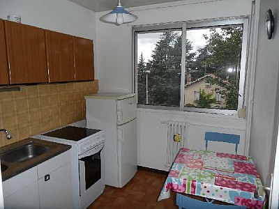 APPARTEMENT T1 A LOUER - ST ETIENNE FAURIEL - 27.69 m2 - 405€ charges comprises par mois
