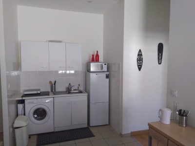 APPARTEMENT T1 A LOUER - ST ETIENNE FAURIEL - 41.72 m2 - 360 € charges comprises par mois