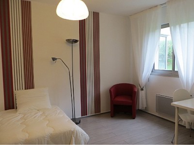 APPARTEMENT T1 A LOUER - ST ETIENNE FAURIEL - 38,14 m2 - 490 € charges comprises par mois