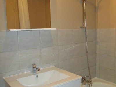 APPARTEMENT T1 A LOUER - ST ETIENNE PROXIMITE PARC DE L EUROPE - 31.78 m2 - 430€ charges comprises par mois