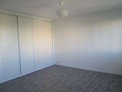 APPARTEMENT T1 A LOUER - ST ETIENNE PROXIMITE PARC DE L EUROPE - 31.78 m2 - 430€ charges comprises par mois