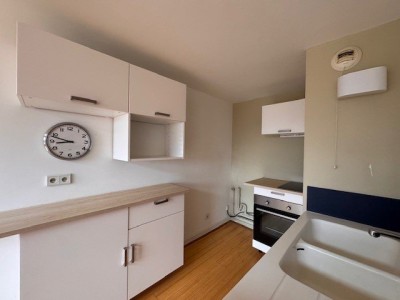 APPARTEMENT T1 A VENDRE - FIRMINY - 41.8 m2 - 55000€