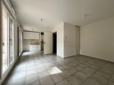 APPARTEMENT T1 - ST ETIENNE FAURIEL - 30.09 m2 - VENDU