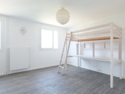 APPARTEMENT T1 A VENDRE - ST ETIENNE FAURIEL - 31.8 m2 - 47000€