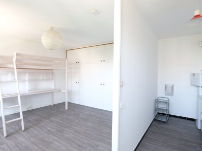 APPARTEMENT T1 A VENDRE - ST ETIENNE FAURIEL - 31.8 m2 - 47000€