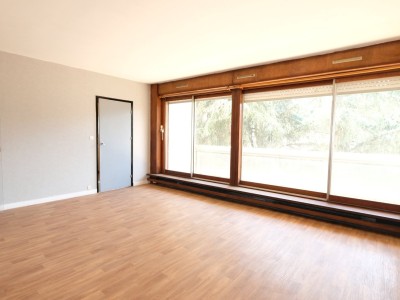 APPARTEMENT T1 A VENDRE - ST ETIENNE FAURIEL - 41.99 m2 - 70000€