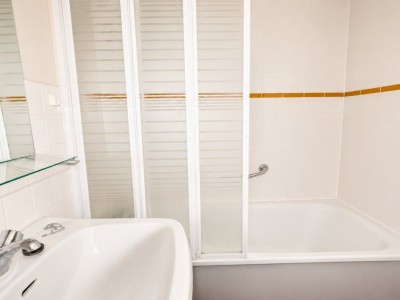 APPARTEMENT T1 A VENDRE - ST ETIENNE FAURIEL - 31.75 m2 - 49 000 &euro;