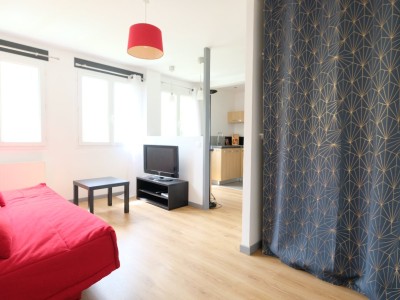 APPARTEMENT T1 A VENDRE - ST ETIENNE MONTPLAISIR - 27 m2 - 53500€