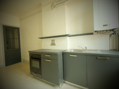 APPARTEMENT T2 A LOUER - ST ETIENNE BADOUILLRE - 53.76 m2 - 465€ charges comprises par mois