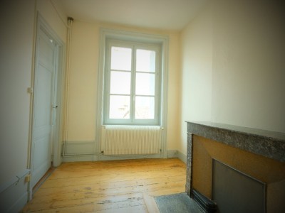 APPARTEMENT T2 A LOUER - ST ETIENNE BADOUILLRE - 53.76 m2 - 465€ charges comprises par mois