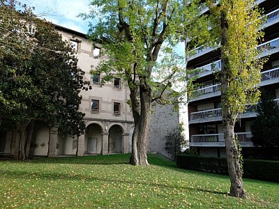 APPARTEMENT T2 A LOUER - ST ETIENNE BEL AIR - 50 m2 - 600 &euro; charges comprises par mois