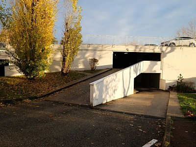 APPARTEMENT T2 A LOUER - ST ETIENNE BEL AIR - 50 m2 - 600 &euro; charges comprises par mois