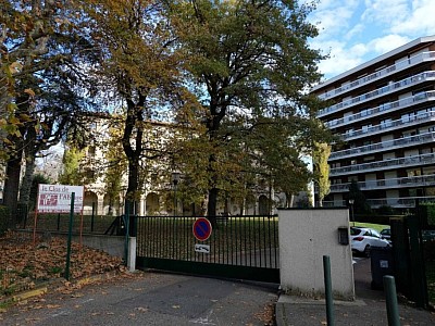 APPARTEMENT T2 A LOUER - ST ETIENNE BEL AIR - 50 m2 - 600 &euro; charges comprises par mois