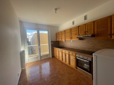 APPARTEMENT T2 A LOUER - ST ETIENNE BEL AIR - 61.75 m2 - 600 € charges comprises par mois