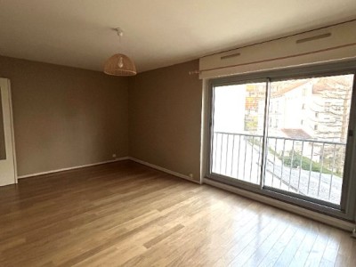 APPARTEMENT T2 A LOUER - ST ETIENNE BERGSON - 50.21 m2 - 530€ charges comprises par mois