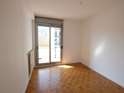 CITE DU DESIGN A LOUER - ST ETIENNE CARNOT - 46,49 m2 - 550 € charges comprises par mois