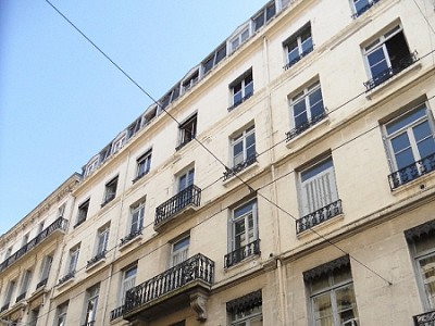 APPARTEMENT T2 - ST ETIENNE CENTRE VILLE - 39 m2 - LOUÉ