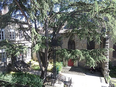 APPARTEMENT T2 A LOUER - ST ETIENNE CENTRE VILLE - 42.32 m2 - 380 € charges comprises par mois